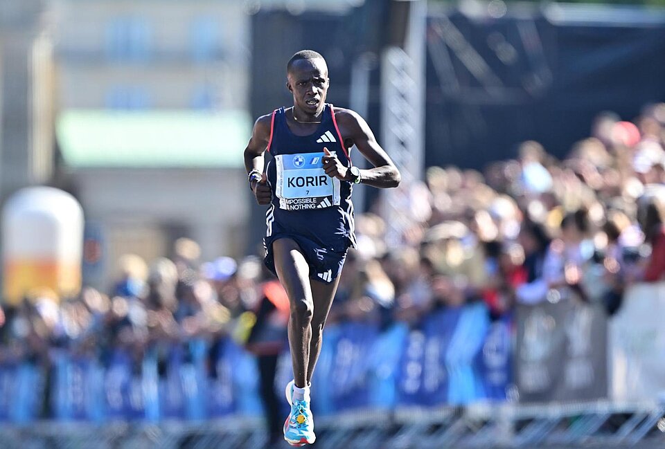 Ronald Korir belegte beim BMW BERLIN-MARATHON 2023 Platz 4 © SCC EVENTS / Petko Beier